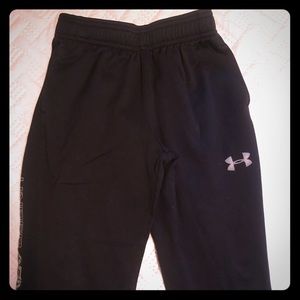 Boys Under Armour Athletic pants